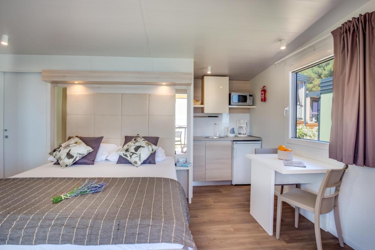 Valamar Camping Jezevac 克尔克 外观 照片